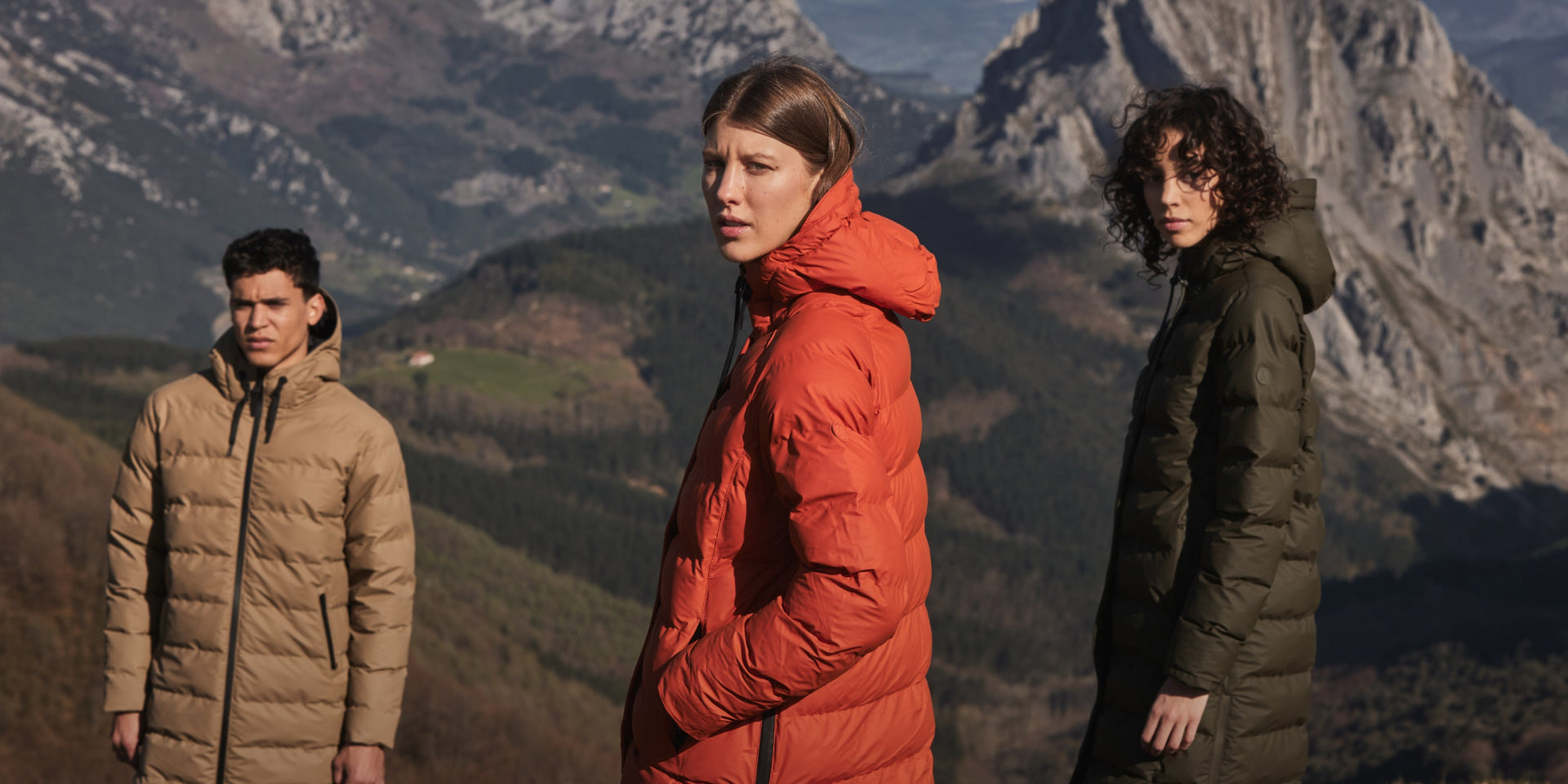 Tanta Wear Rainwear, jackets, puffer vests, raincoats, bags and more.